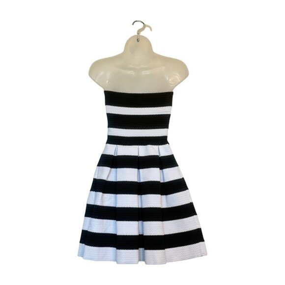 Express Fit & Flare Dress, Black/White, SMALL NEW! - Picture 7 of 9